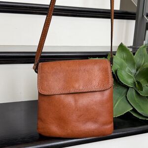 Patricia Nash Genuine Leather Crossbody Shoulder Bag Burnished Tan Multi-Pocket